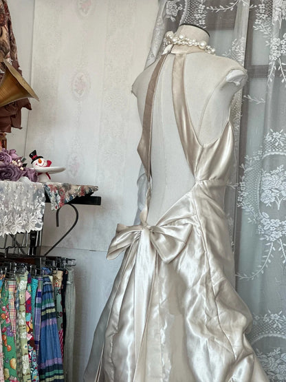 Modest Ball Gown Halter Ivory Satin Long Prom Dresses For High School Teens Girls Formal Bridesmaid Dress N1050