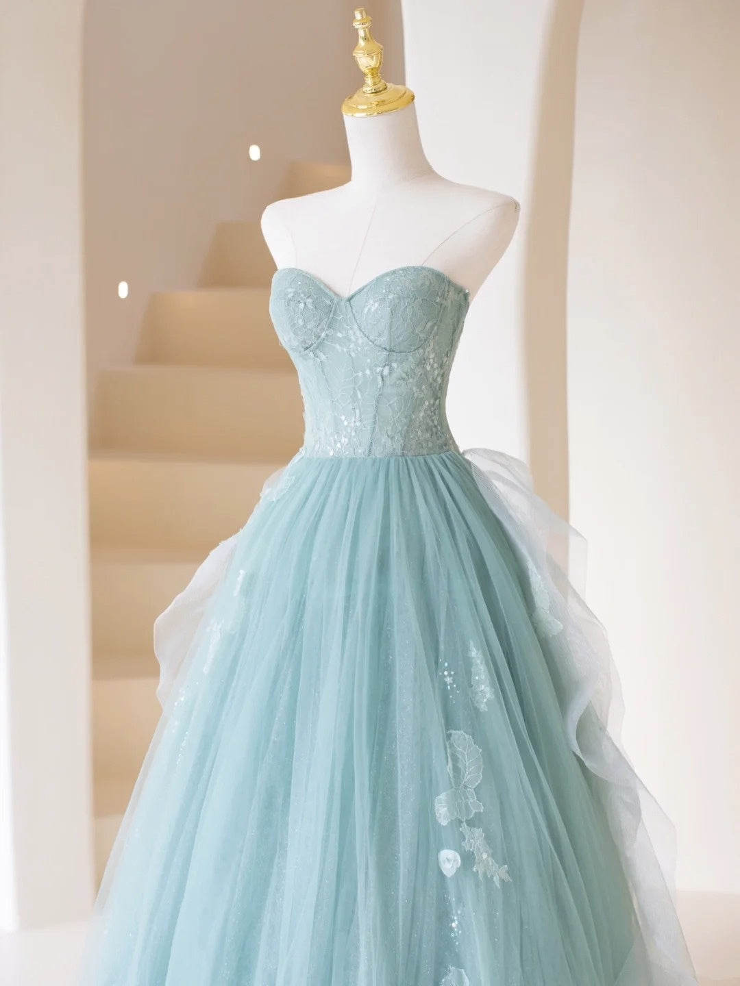 Cute Ball Gown Strapless Light Sky Blue Tulle Long Prom Dresses Impress 19th Birthday Outfits Prom Gown N203