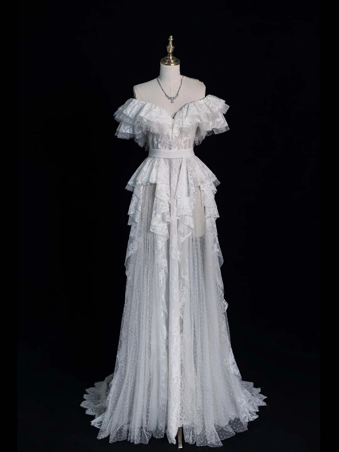 Classic A Line V Neckline Wedding Dresses Lace White With Sleeves Vintage Brides Dress Summer Bridal Gowns N560