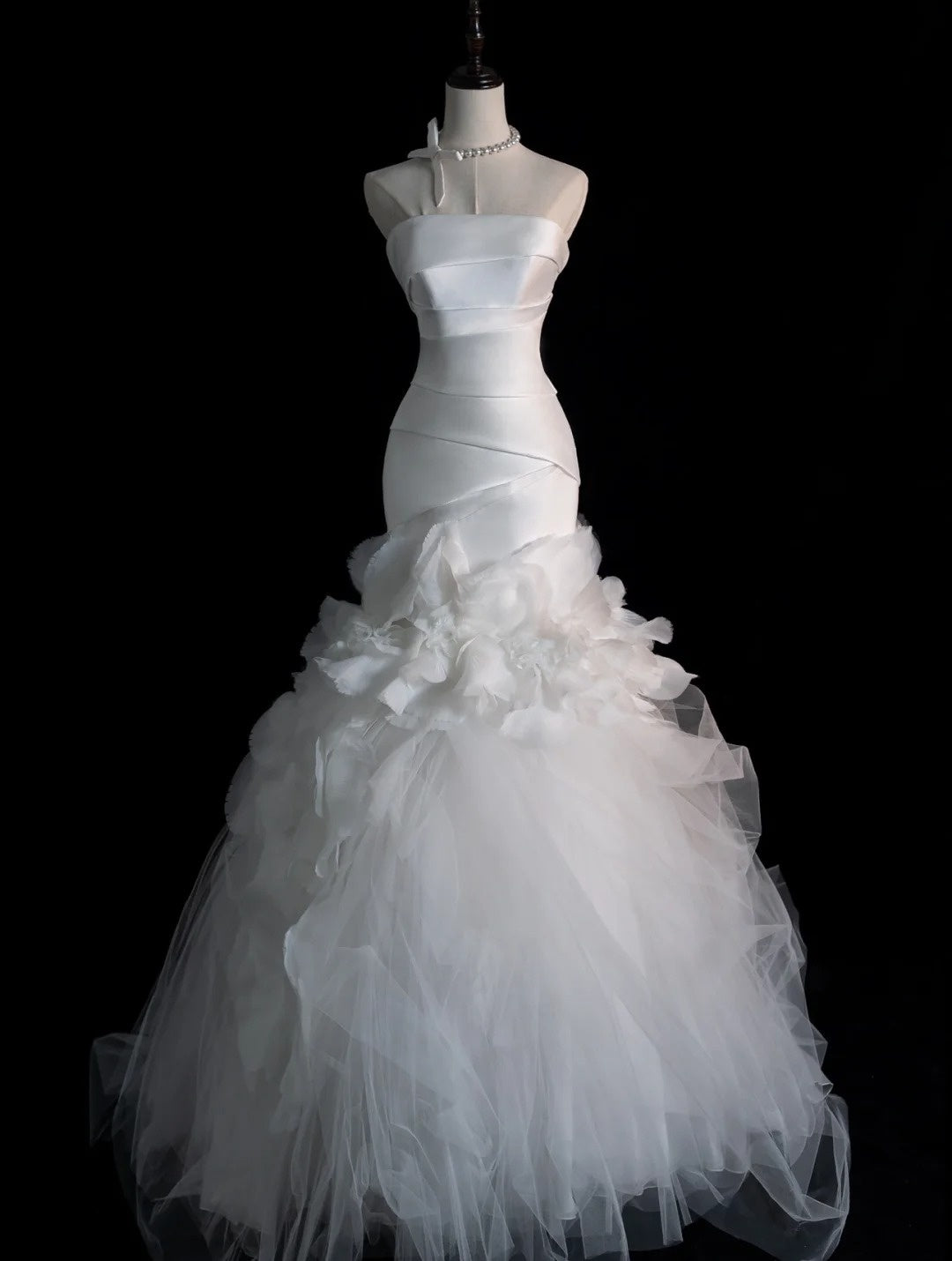 Dream Wedding Dresses Mermaid Strapless White Sleeveless Pleated Brides Dress Fitted Bridal Gowns N566
