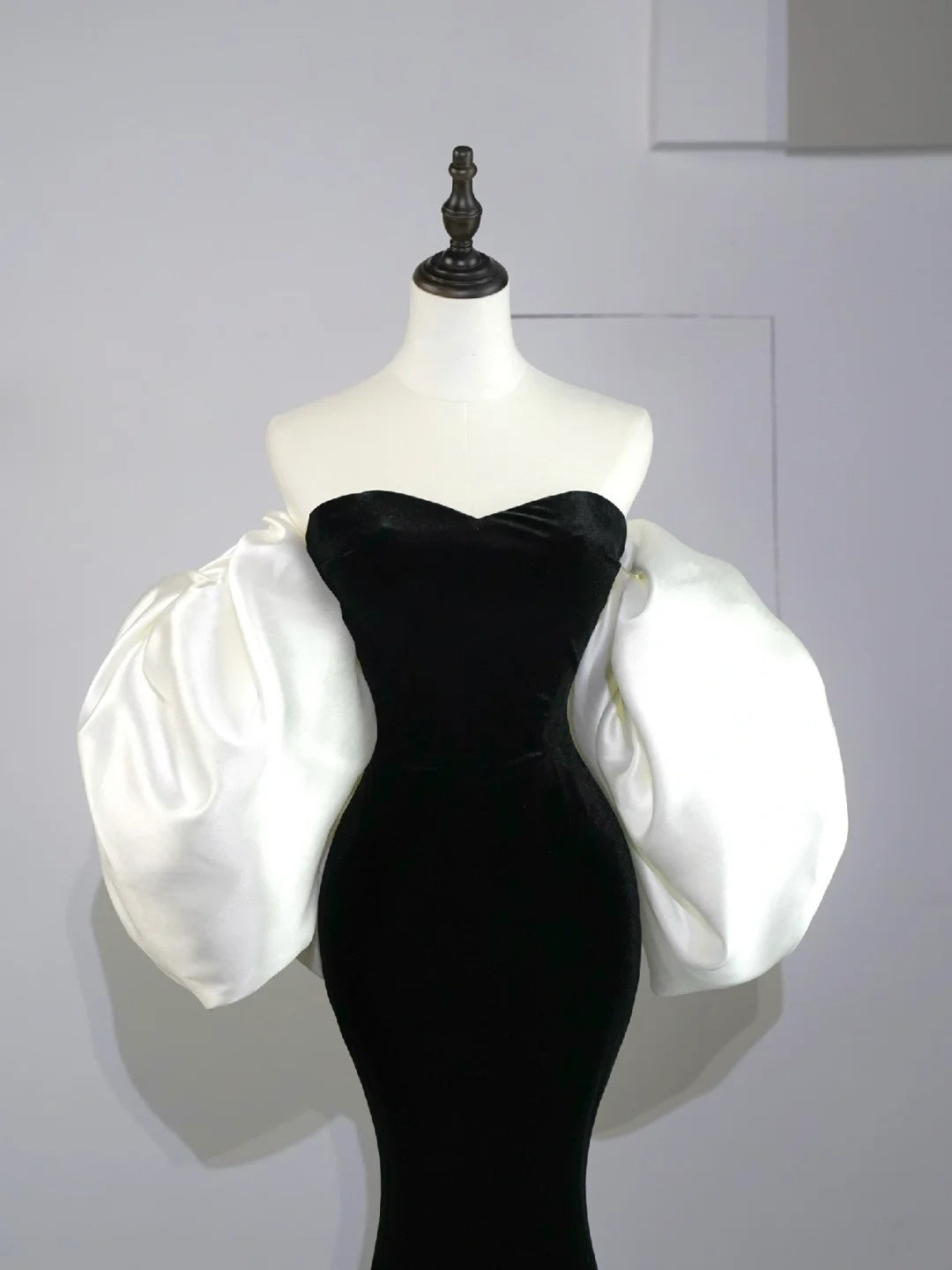 Modest Mermaid Sweetheart Black Velvet With Cape Satin Long Prom Dresses Night Formal Dresses N582