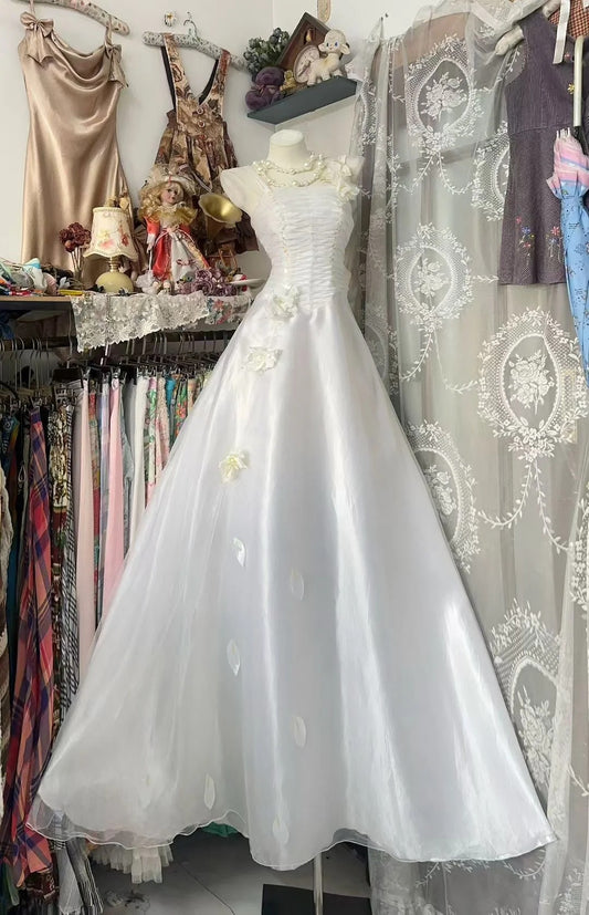 Modest Ball Gown Spaghetti Straps White Long Prom Dresses Party Dress 21st Birthday Outfits Graduation Gown N838