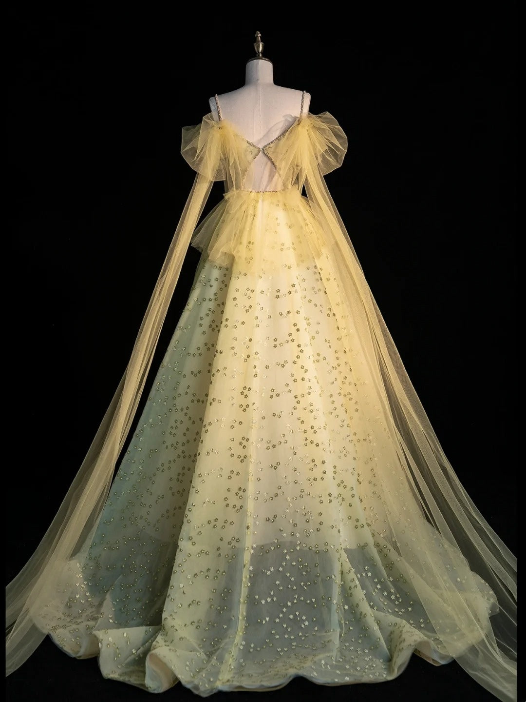 Princess Ball Gown Spaghetti Strap Yellow Tulle Long Prom Dresses Party Dress 21st Birthday Outfits Graduation Gown N856