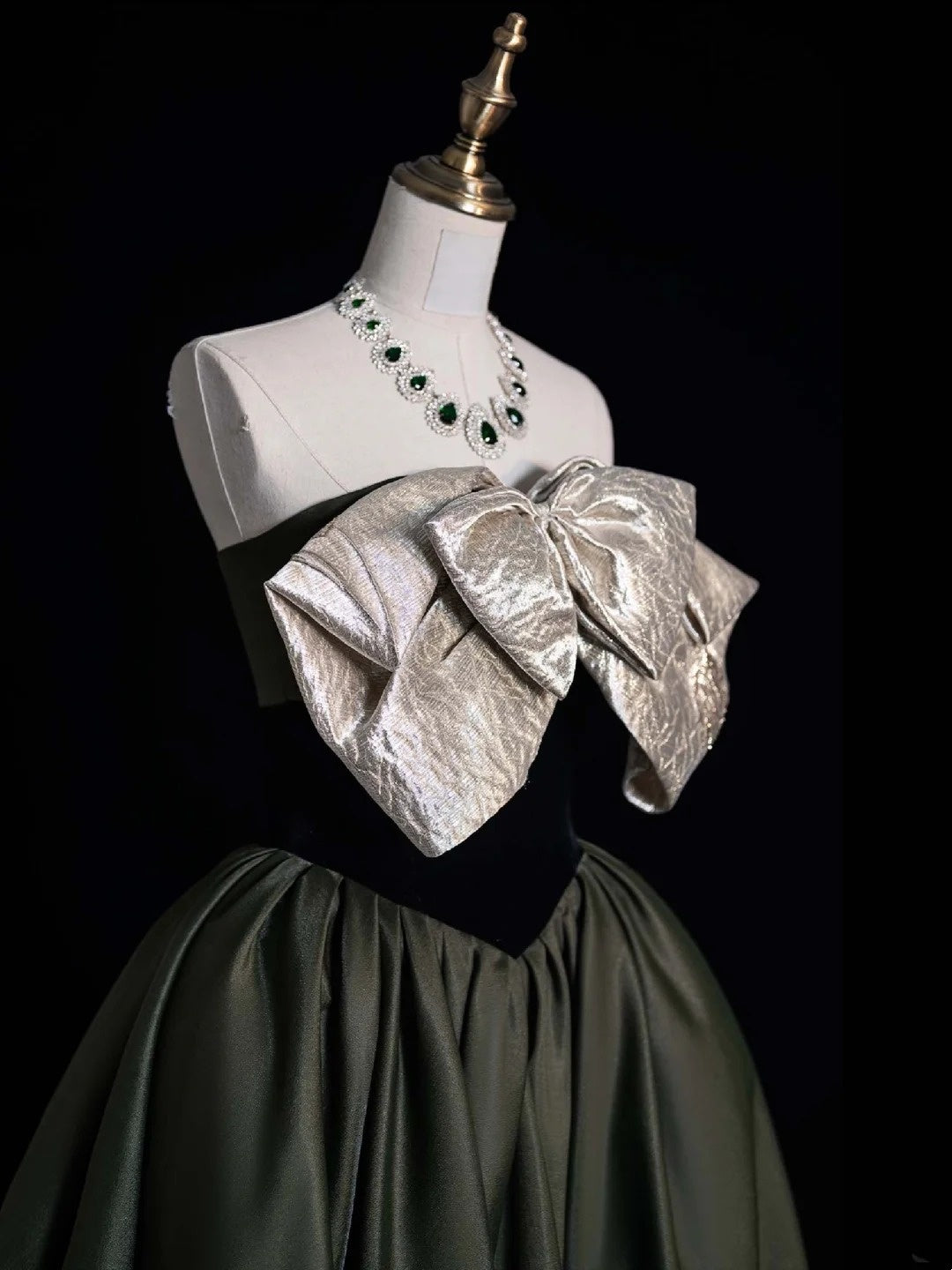 Retro Classy Ball Gown Strapless Olive Green Satin Long 1950s Prom Dresses Formal Gowns N868