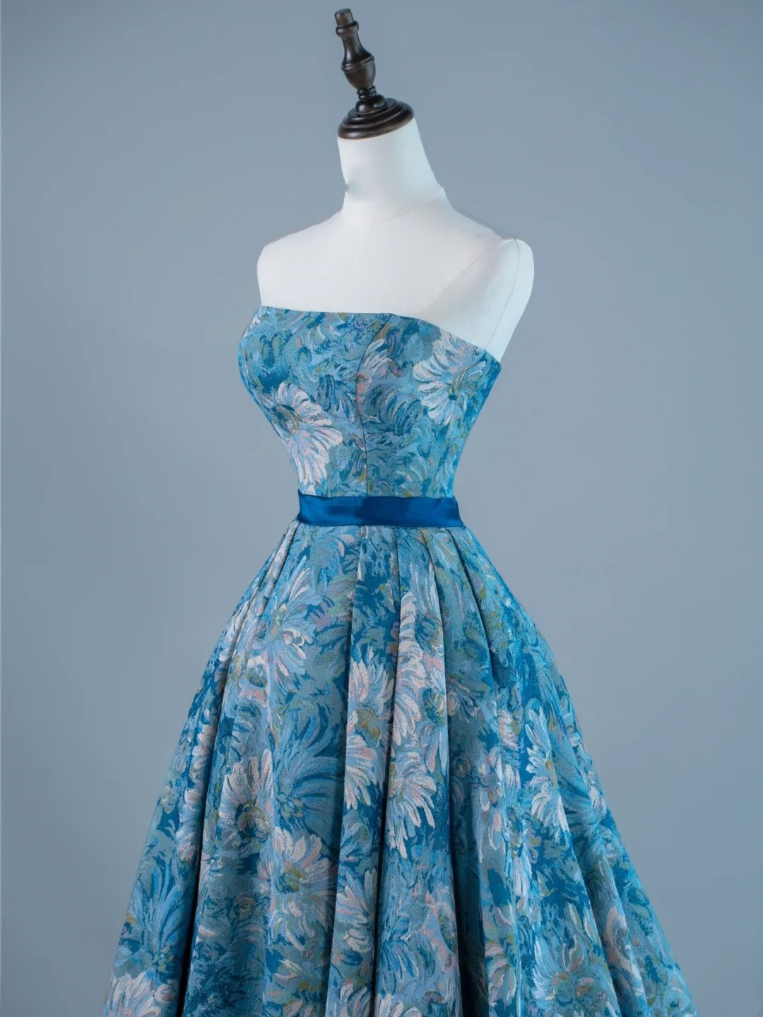 Sexy Ball Gown Strapless Sleeveless Blue Floral Satin Long Prom Dresses Evening Outfits Formal Dress N959