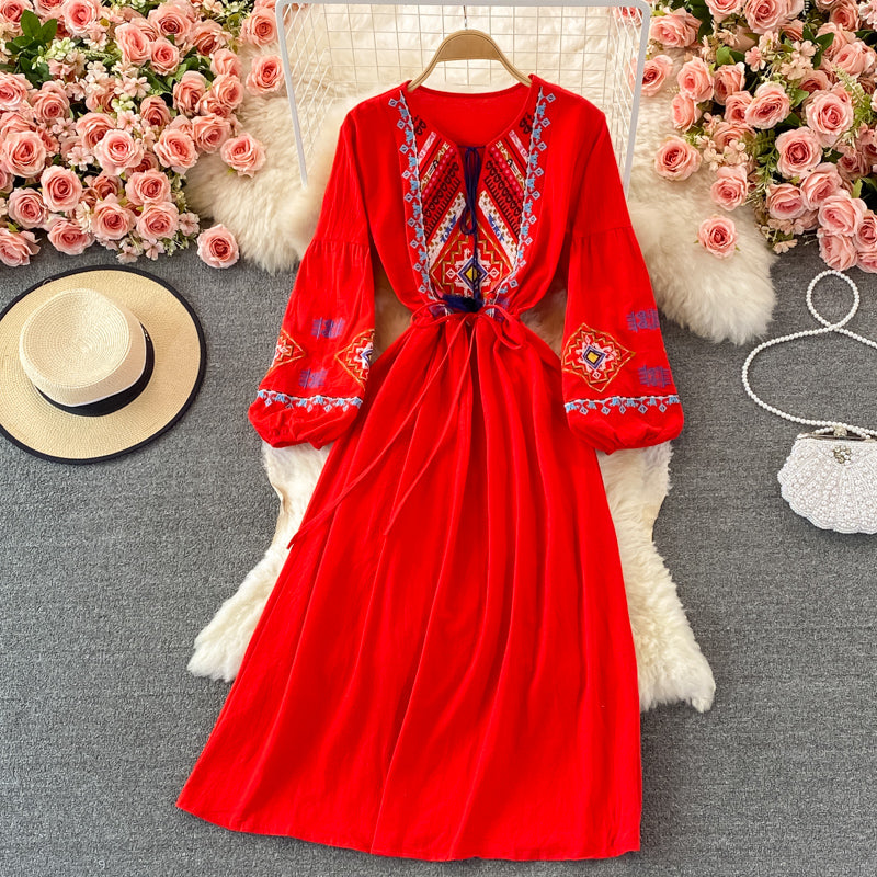 Cute Embroidered Long Sleeve Dress Fashion Dress RF0353