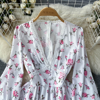 White V-neck Floral Long Sleeve Dress RF0009