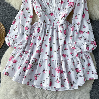 White V-neck Floral Long Sleeve Dress RF0009