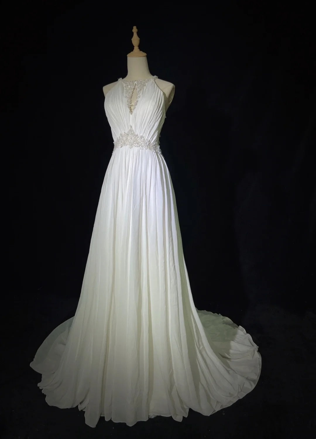 Romantic Wedding Dresses A Line Scoop Chiffon With Beaded Crystals White Long Bridal Gown N3405