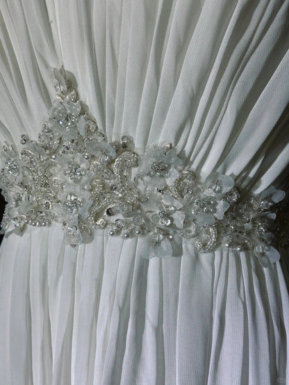 Romantic Wedding Dresses A Line Scoop Chiffon With Beaded Crystals White Long Bridal Gown N3405