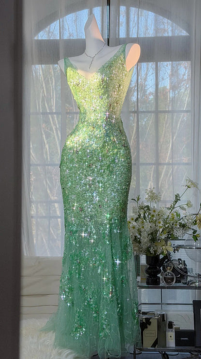 Modest Prom Dresses Mermaid V Neck Green Lace Sleeveless Sequin Tulle Long Evening Outfits N3558
